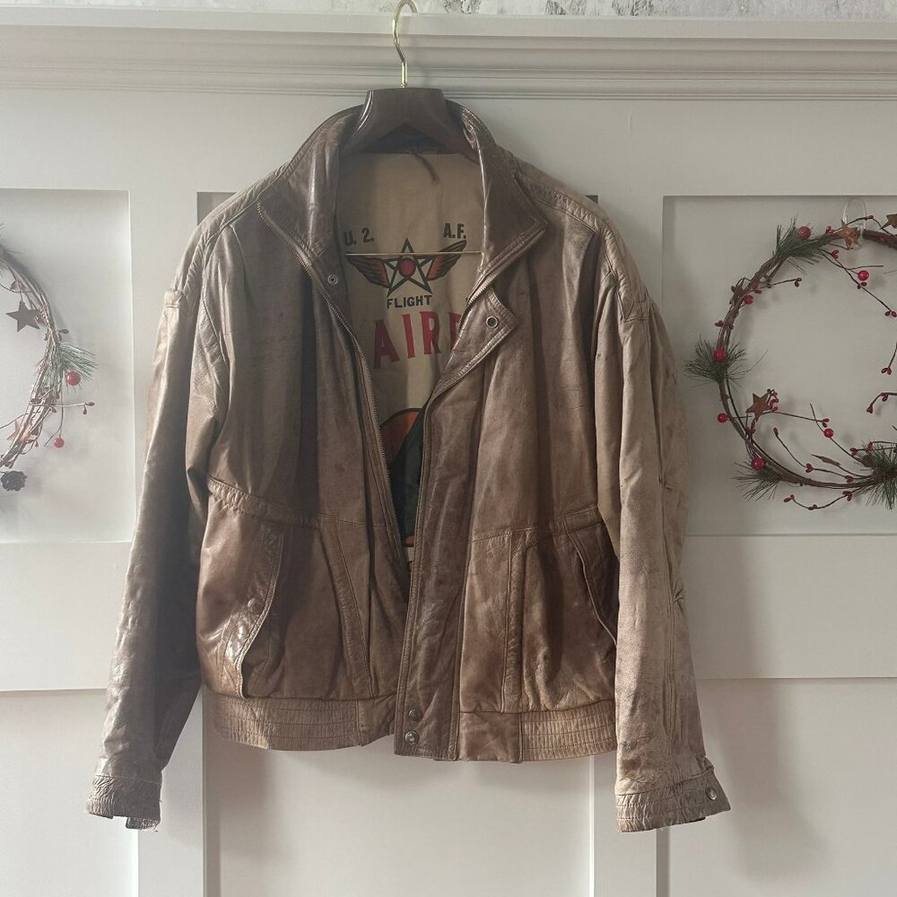 ✈️ Vintage Leather Flight Jacket – Aviation Graphic Lining ✈️